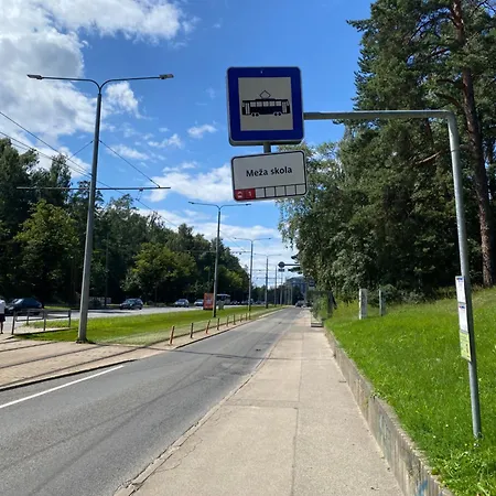 Mitten In Der Mit Guter Anbindung Zum Zentrum Apartment